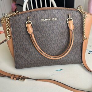 MICHAEL KORS leather bag with straps